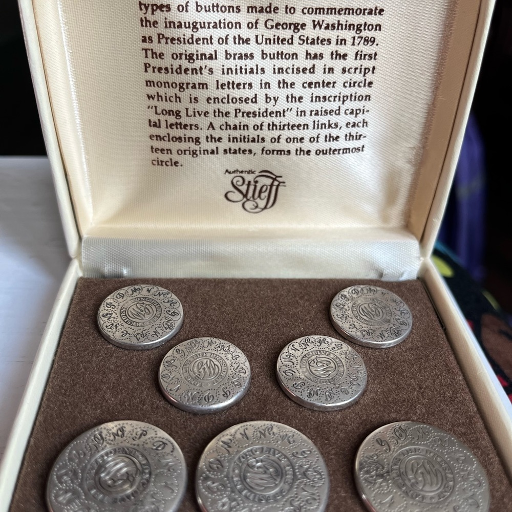 WASHINGTON INAUGURAL BLAZER BUTTONS (Stieff Sterling ).